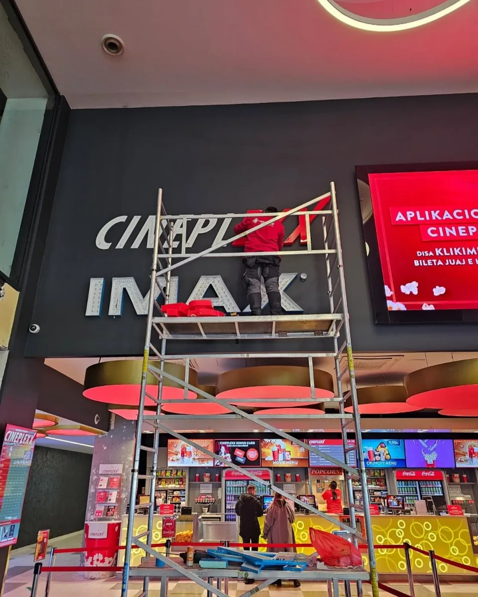 Video wall dhe ekrane reklamuese: Cineplexx