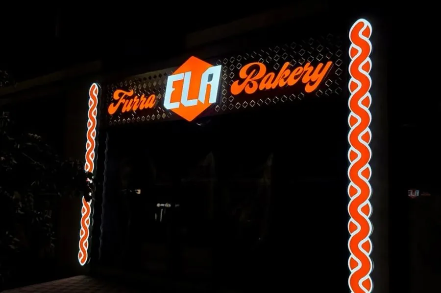 Tabela të ndriçuara: Furra ELA Bakery